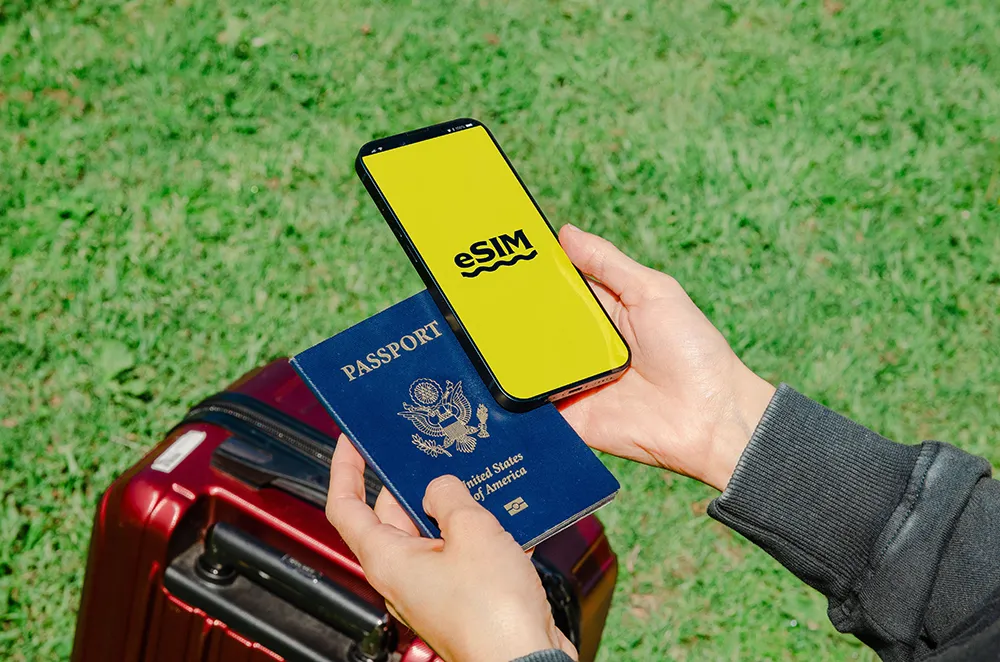 Cara Menggunakan eSIM di iPhone dan Android Saat Traveling