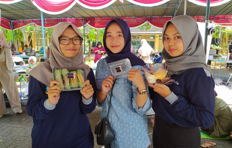 Bisnis Sampingan Jualan Cemilan