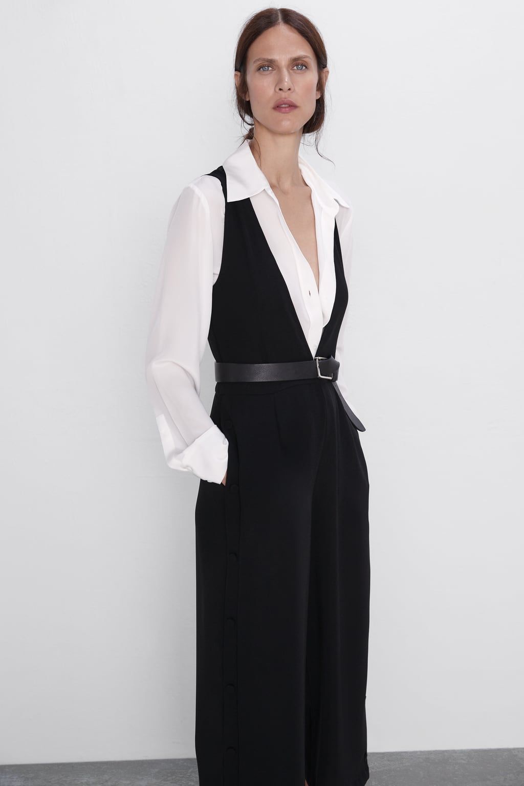 10 Jumpsuit Monokrom