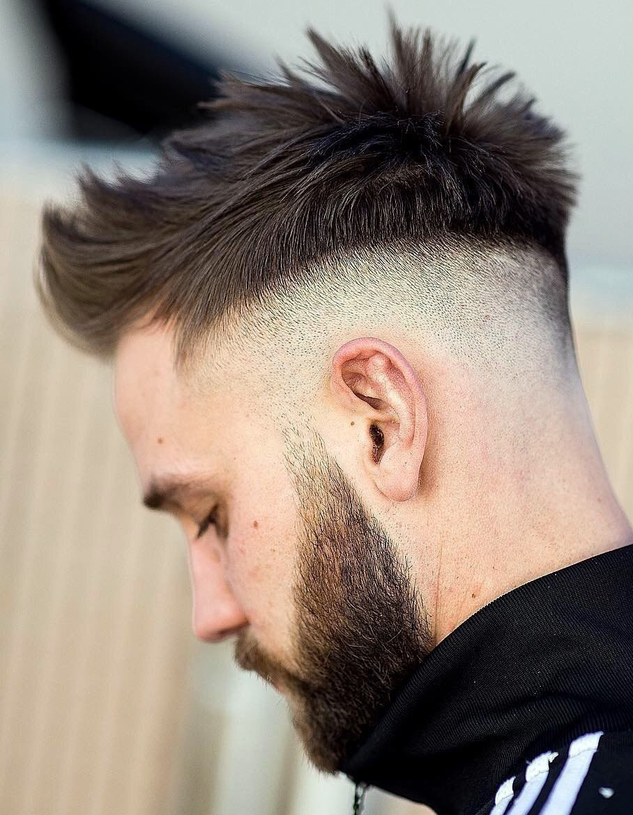 10 High Contrast Undercut