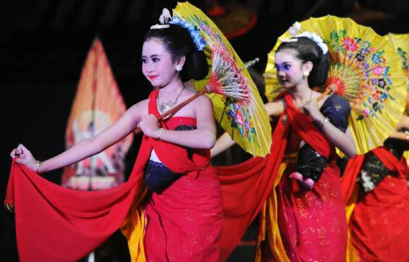 11 Tari Bondan